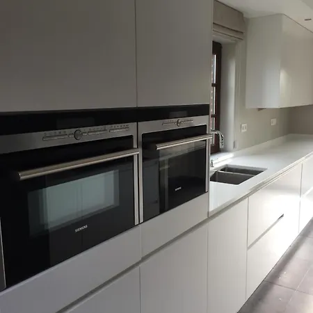 펜션 Escape In A Charming House 펠루이